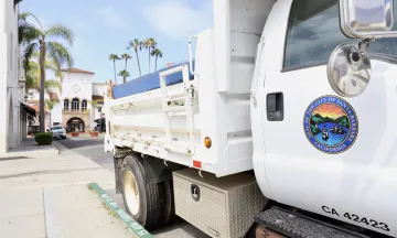 City Truck on De La Guerra Street