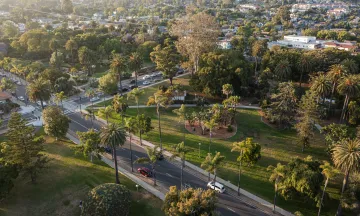 Aerial view of Alameda Park and surrounding city blocks